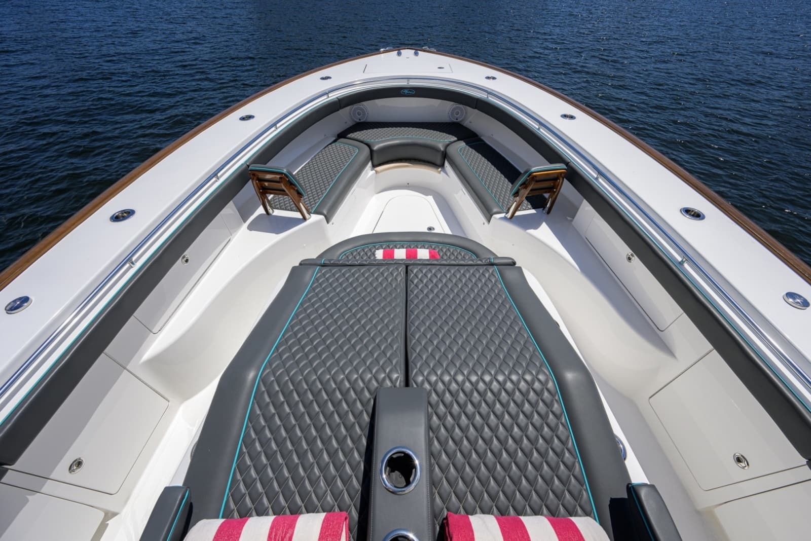 2025 Valhalla Boatworks V46 - Photo 14