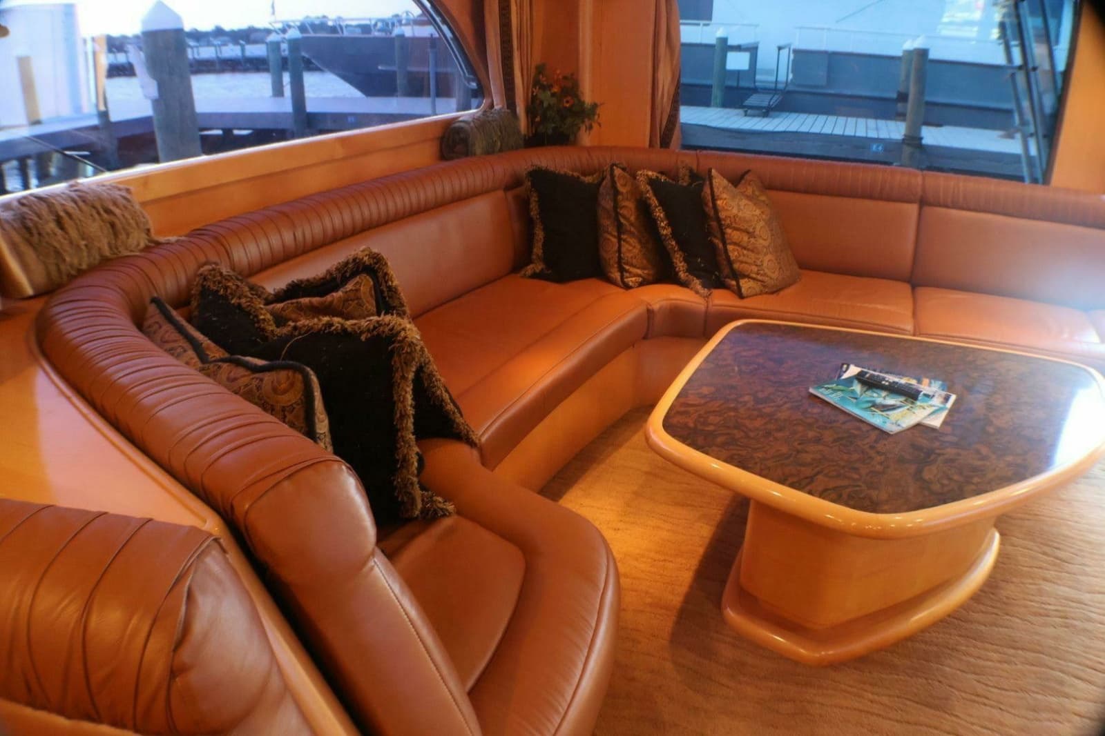 2001 Donzi 73 Sport Yacht - Photo 9