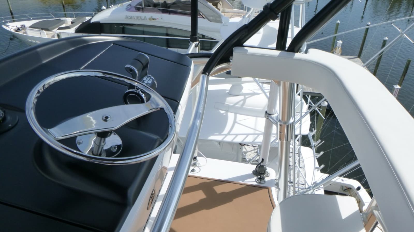 2022 Viking 68 Convertible - Photo 39