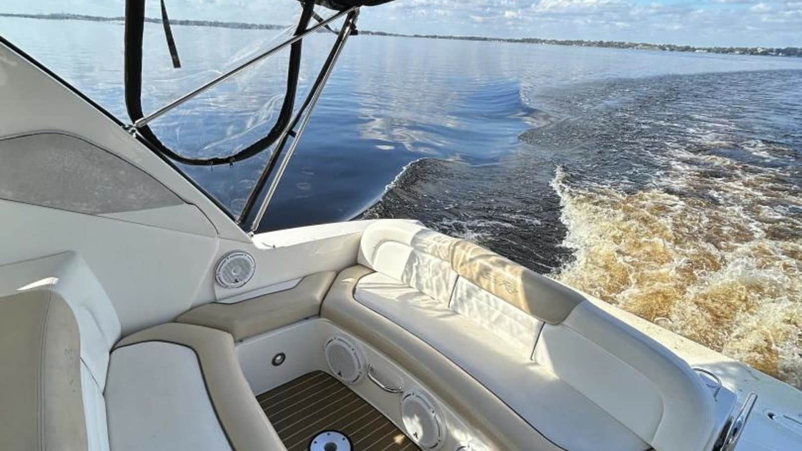 2009 Sea Ray 310 Sundancer - Photo 4