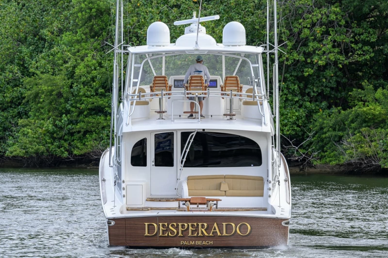 2014 Viking 70 Convertible - Photo 44