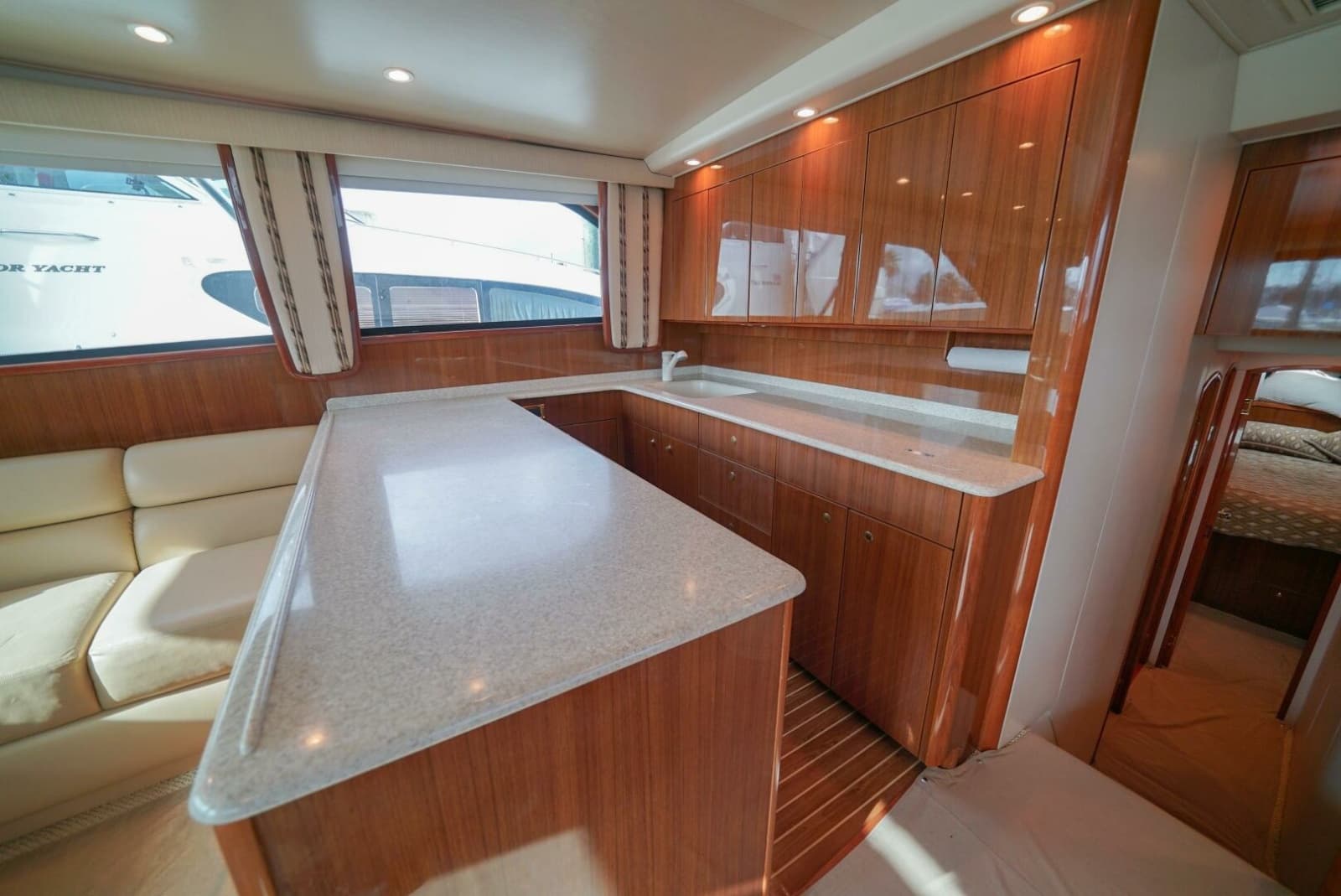 2007 Viking 45 Convertible - Photo 6