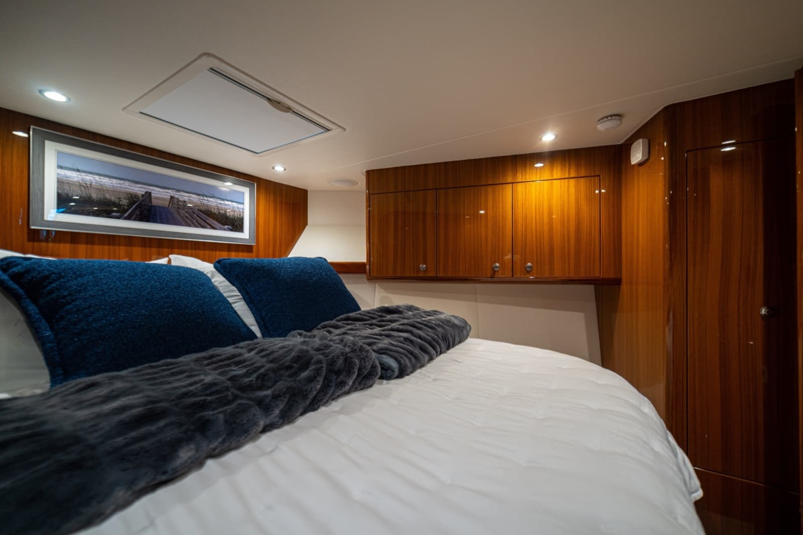 2023 Viking 46 Billfish - Photo 19