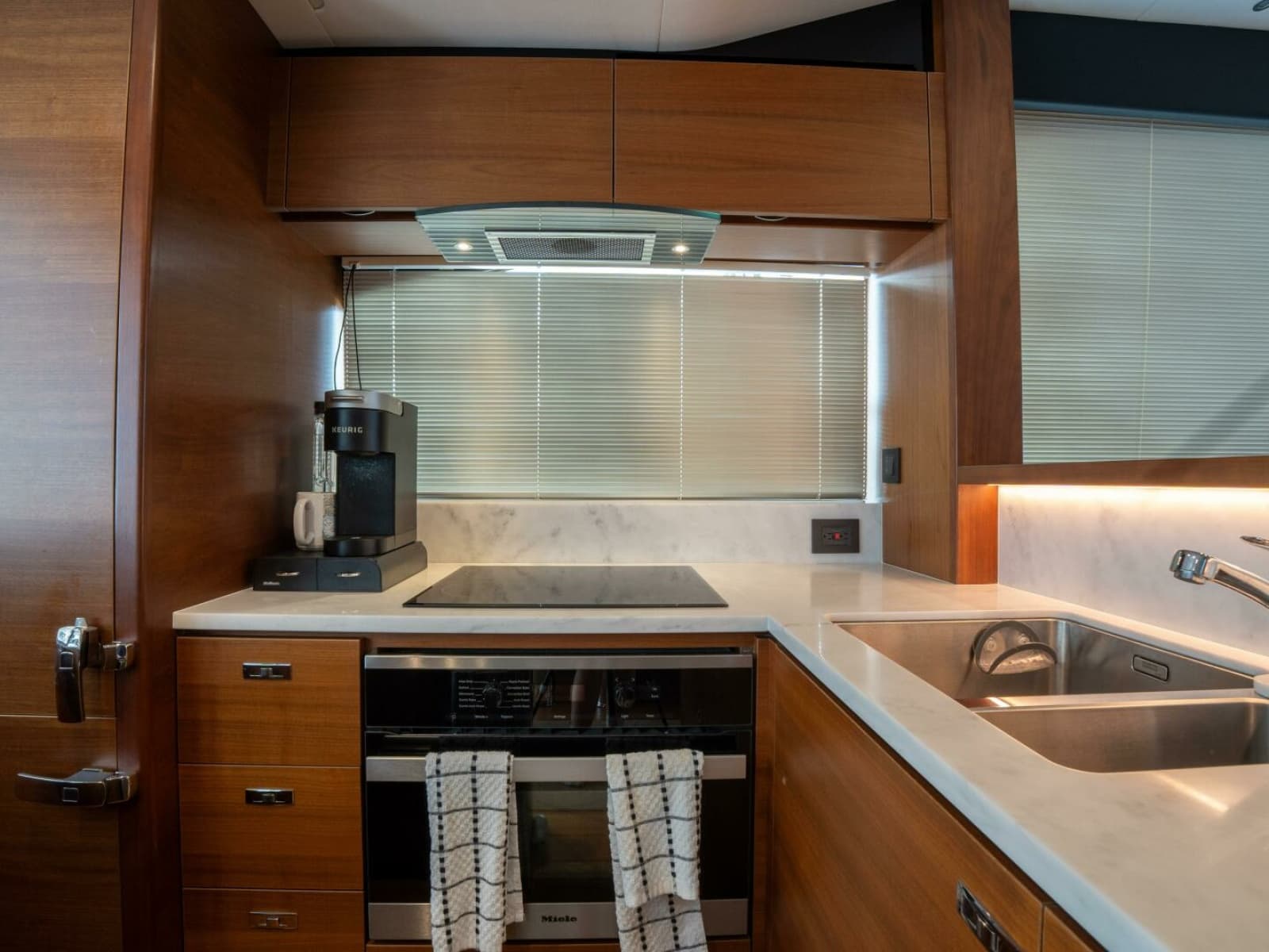 2020 Princess S66 - Photo 41