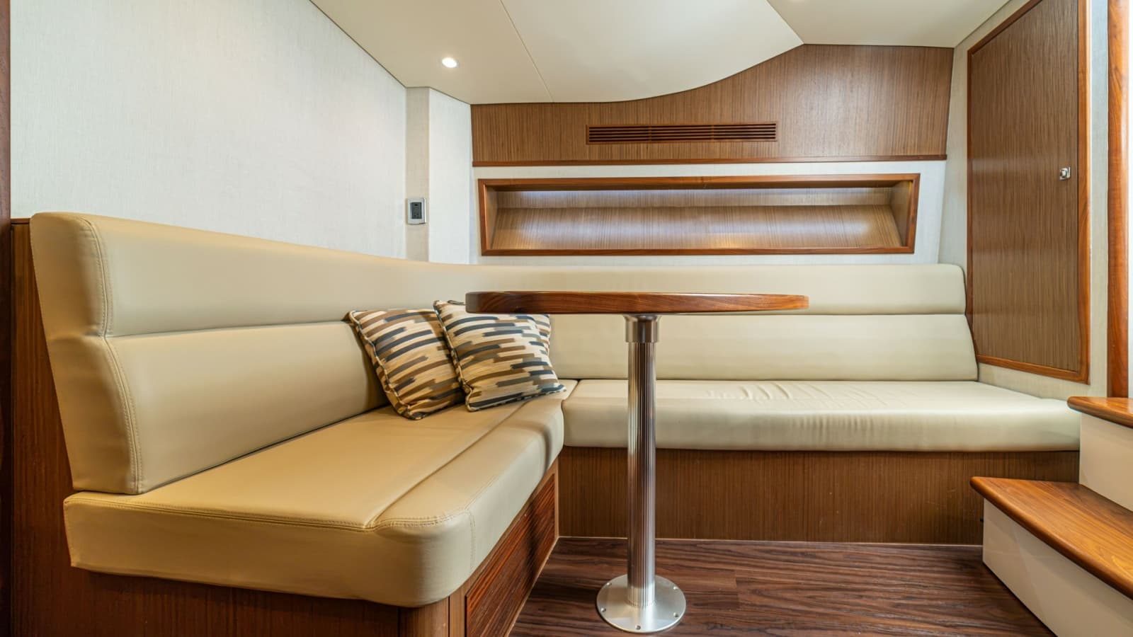 2020 Cabo 40 Express - Photo 5