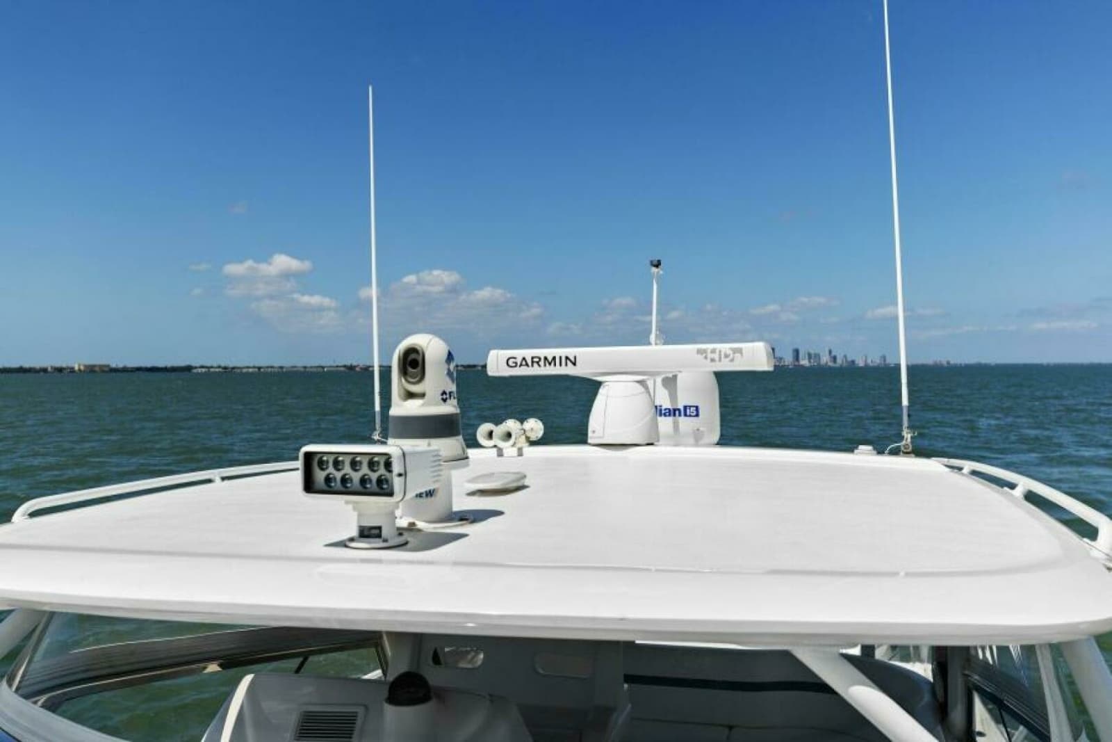 2019 Intrepid 475 Sport Yacht - Photo 32