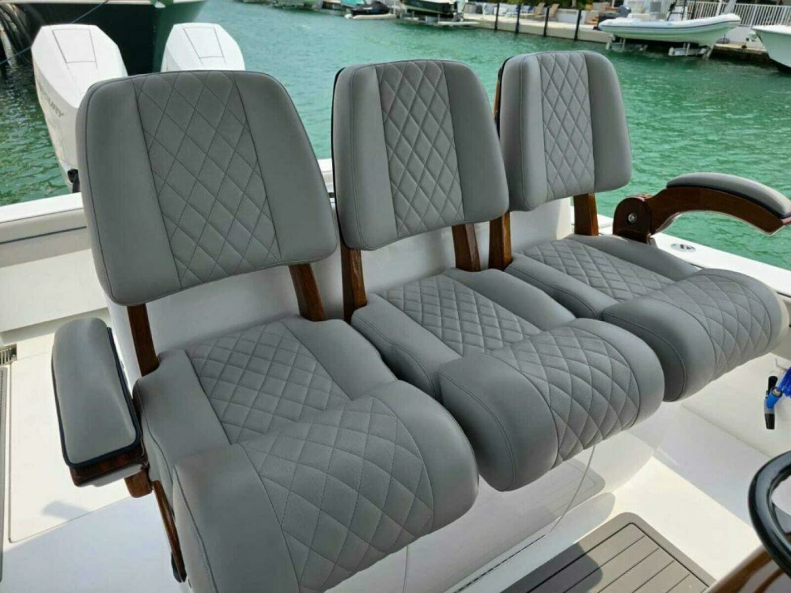 2023 Valhalla Boatworks V-33 - Photo 16