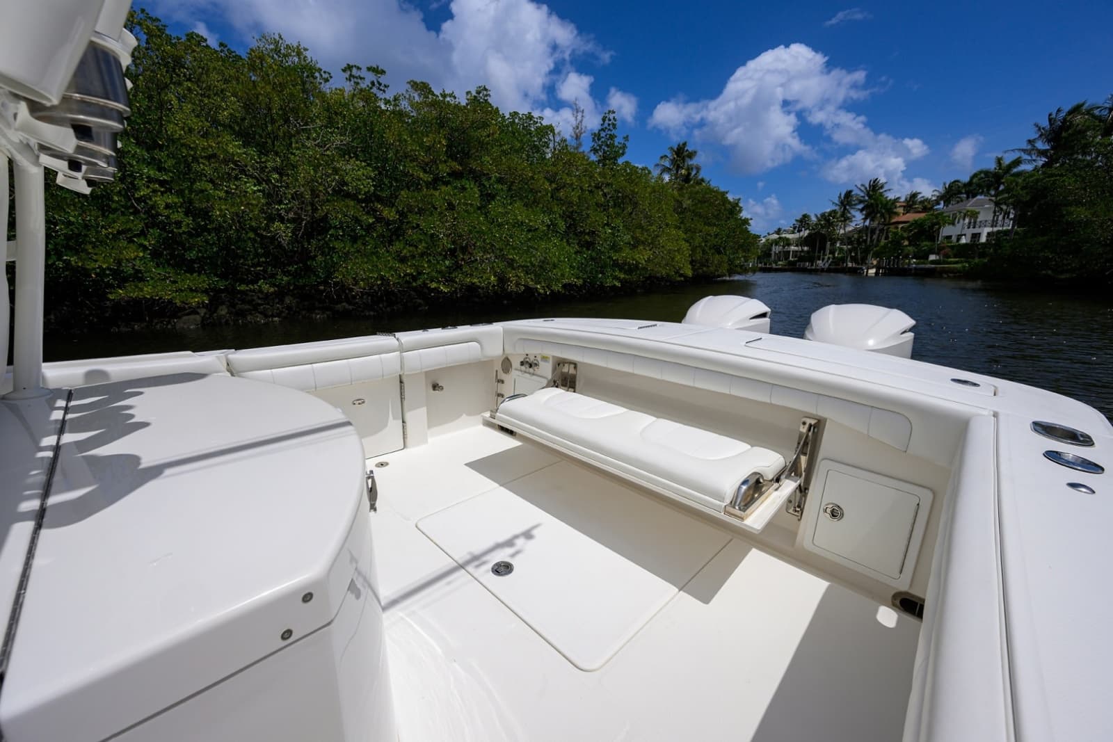 2019 Regulator 31 Center Console - Photo 40