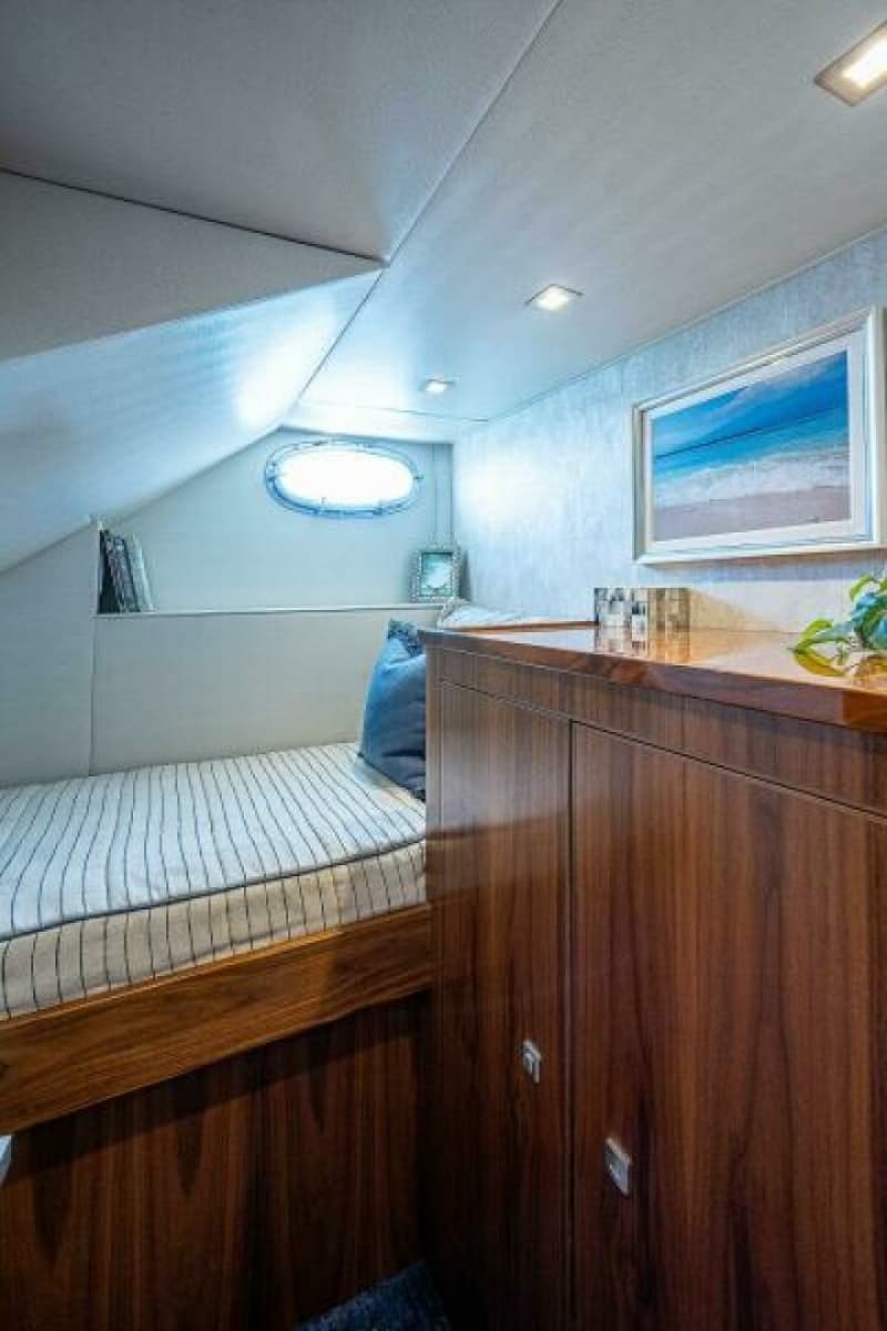 2017 Viking 75 Motoryacht - Photo 42