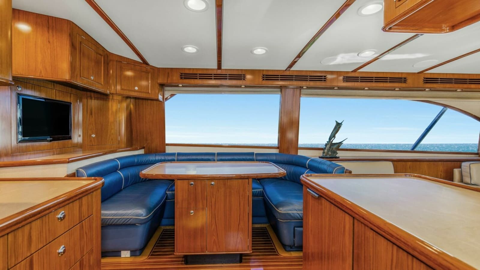 2005 Whiticar 76 Enclosed Bridge - Photo 9