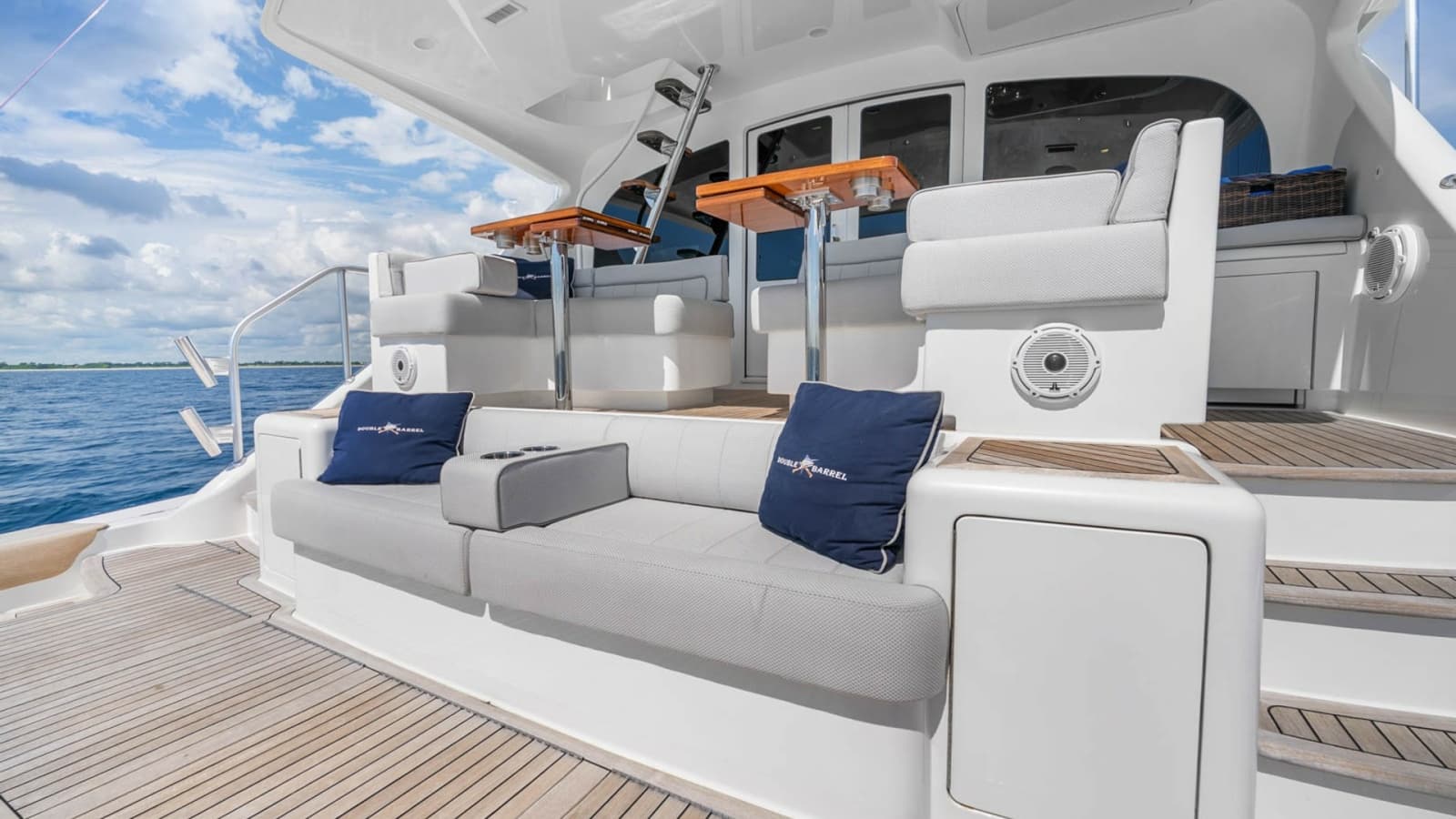 2017 Viking 92 Enclosed Bridge - Photo 71