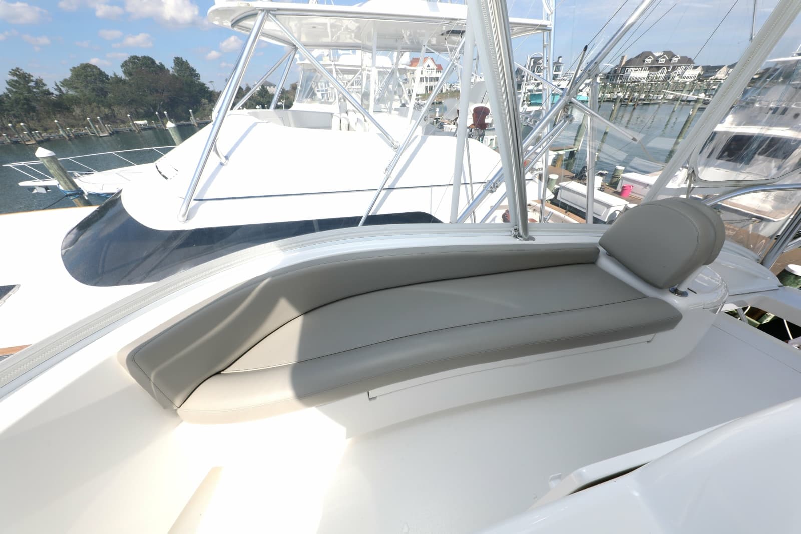 2023 Viking 54 Convertible - Photo 37
