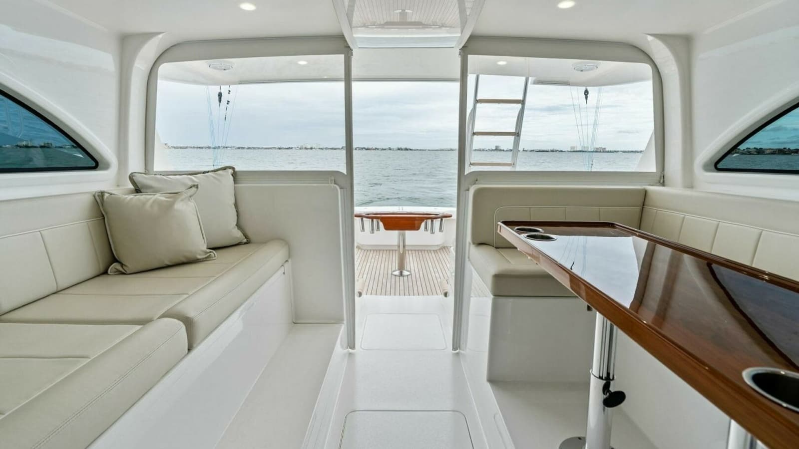 2021 Viking 46 Billfish - Photo 7