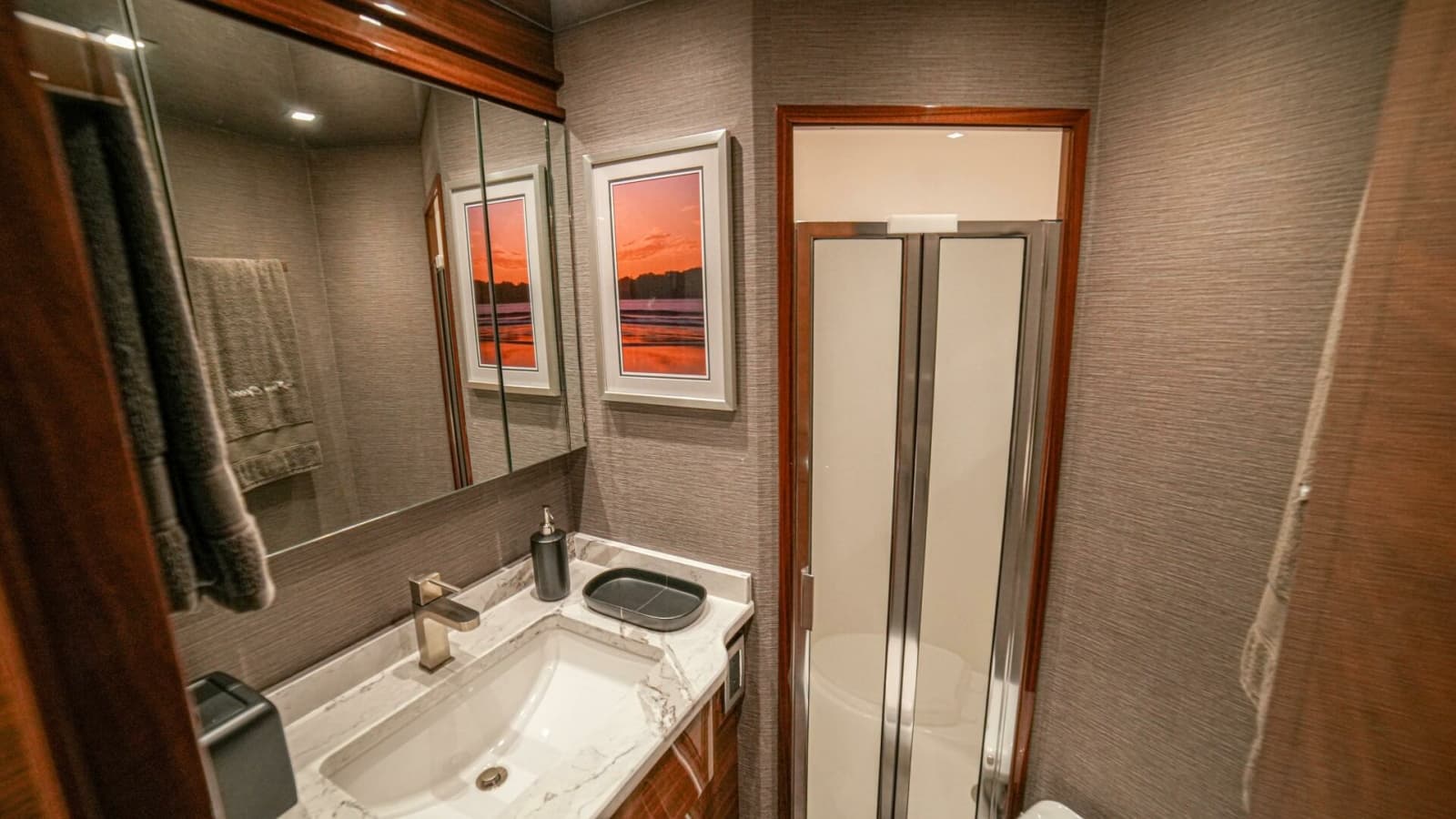 2023 Viking 72 Convertible - Photo 58