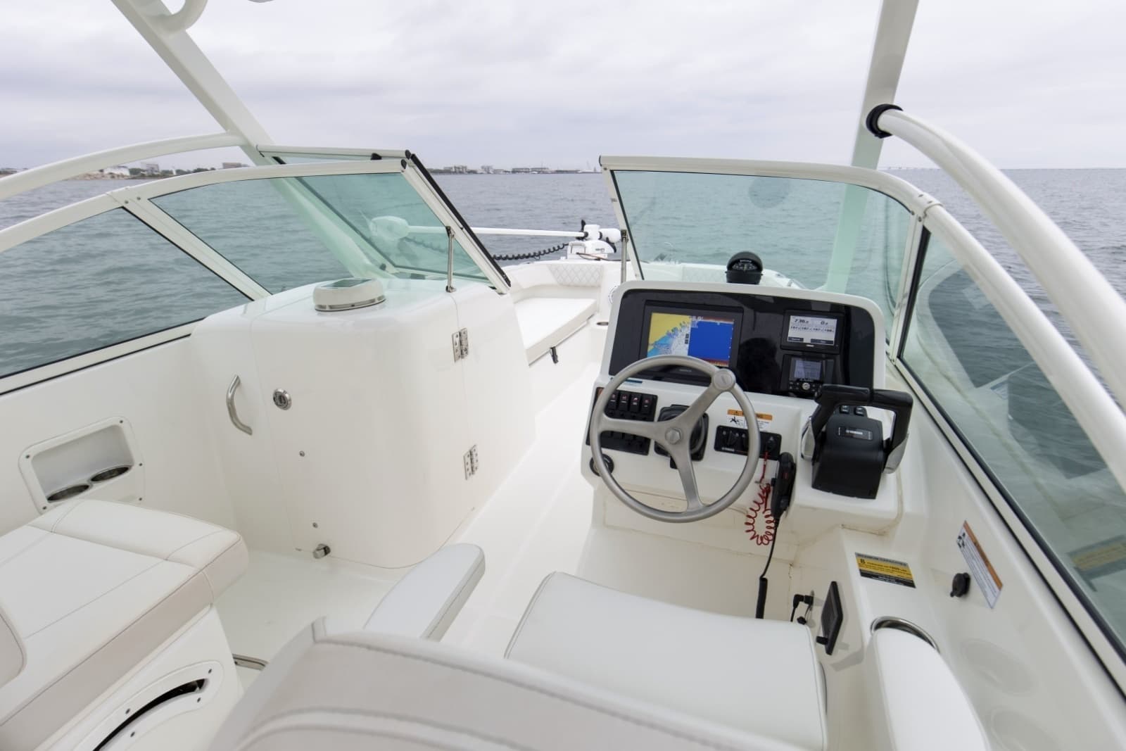 2024 World Cat 230 DC - Photo 2