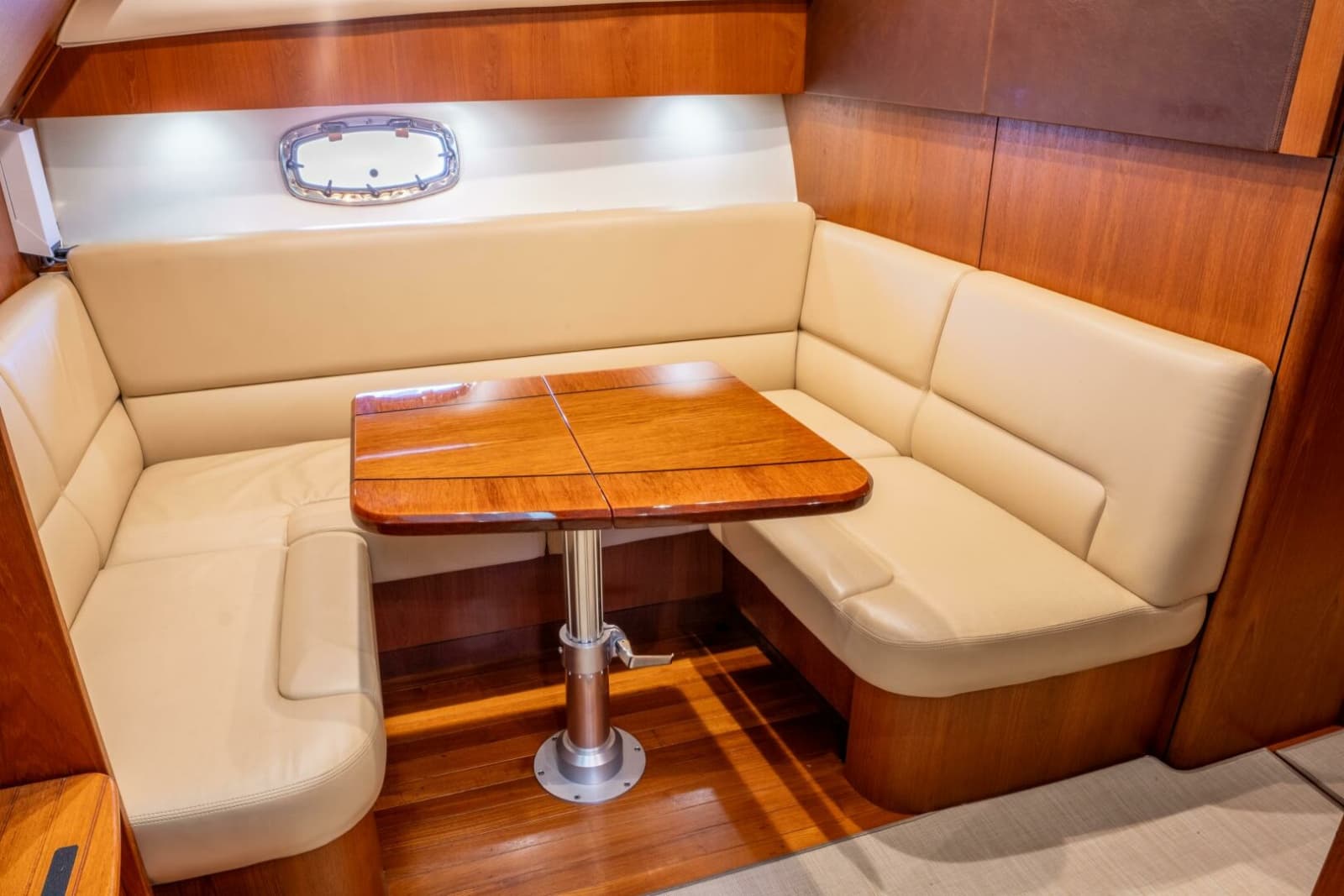 2015 Tiara Yachts 4300 Open - Photo 6