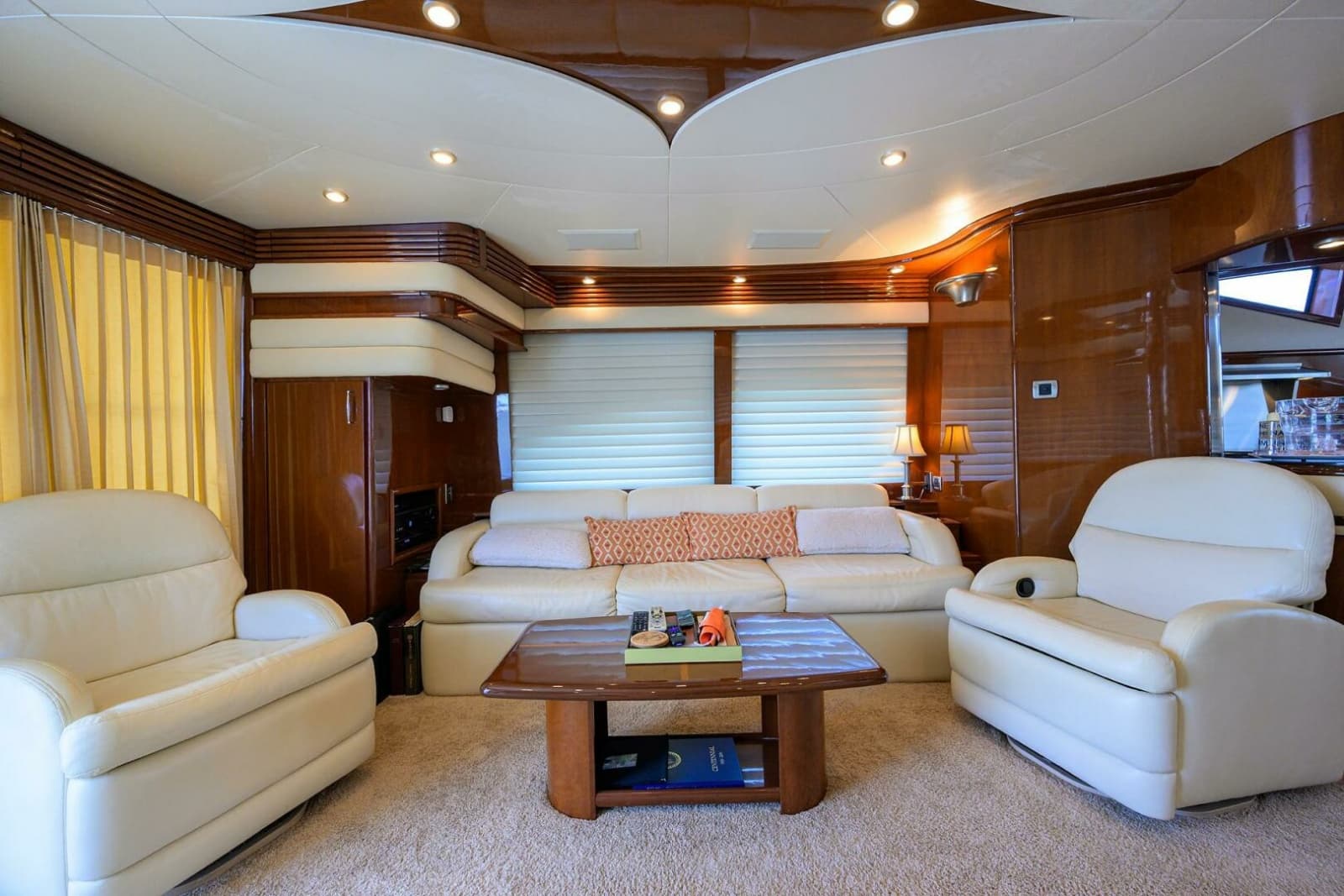 2005 Marquis 65 Motor Yacht - Photo 6