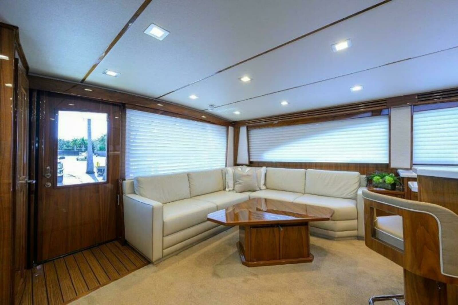 2020 Viking 72 Convertible - Photo 4