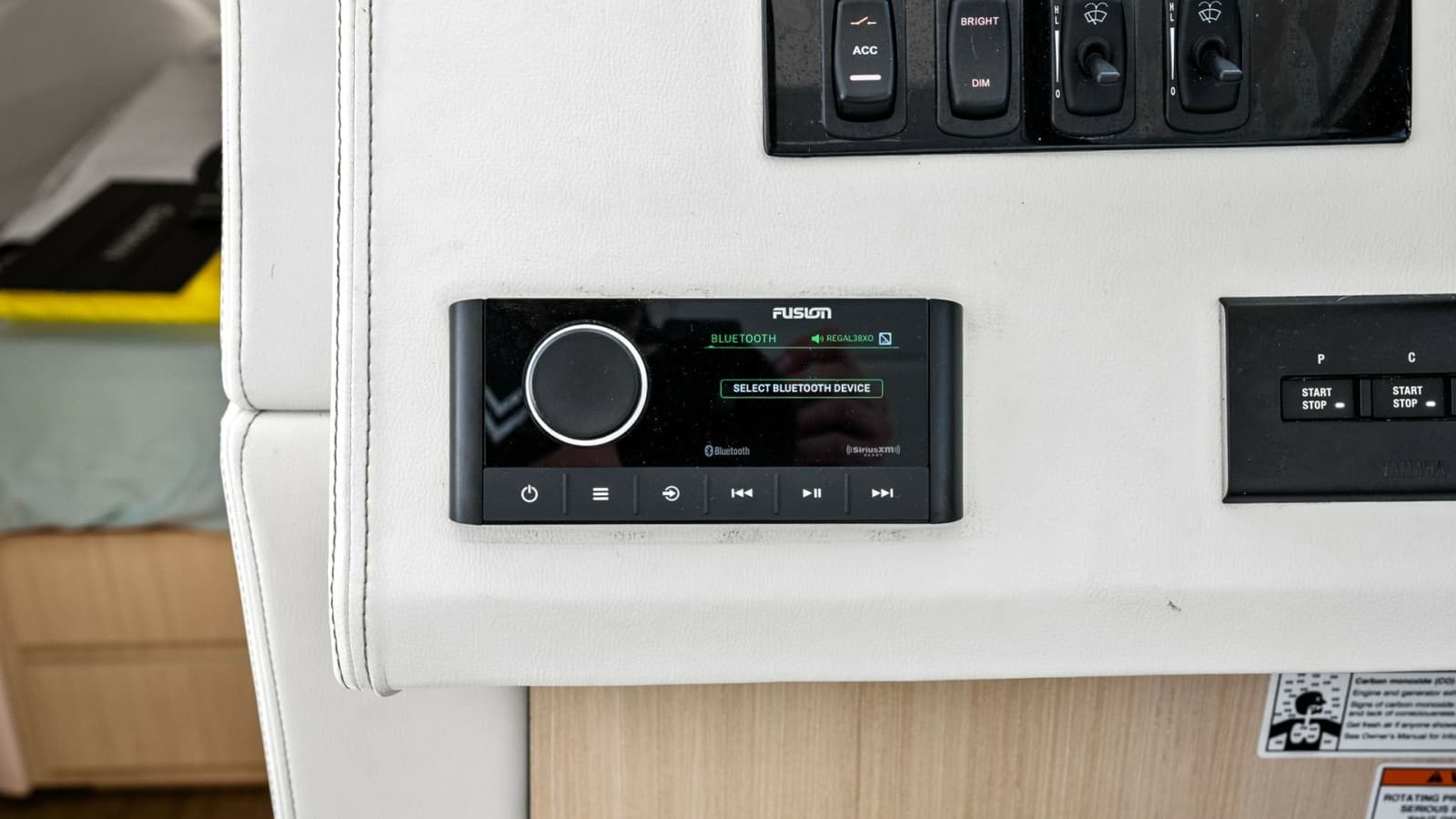 2025 Regal 38 XO - Photo 41