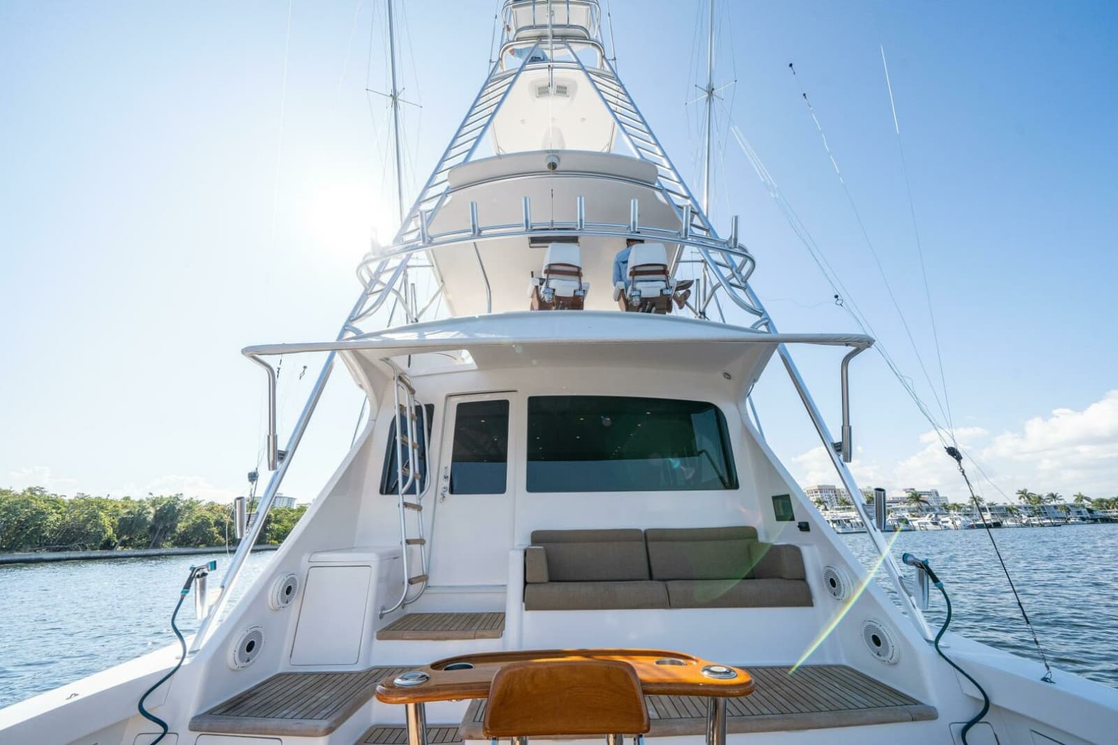 2006 Viking 68 Convertible - Photo 61