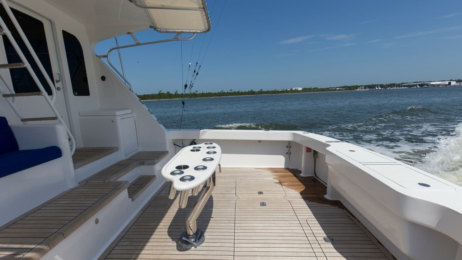 2005 Viking 61 Enclosed Bridge - Photo 50
