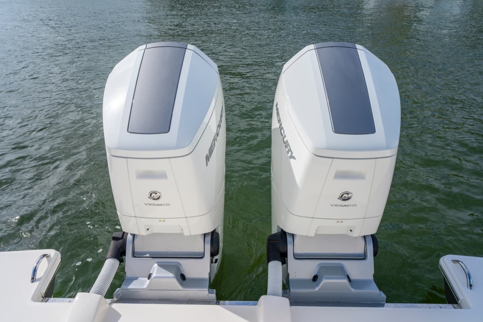 2024 Tiara Yachts 43 LS - Photo 47
