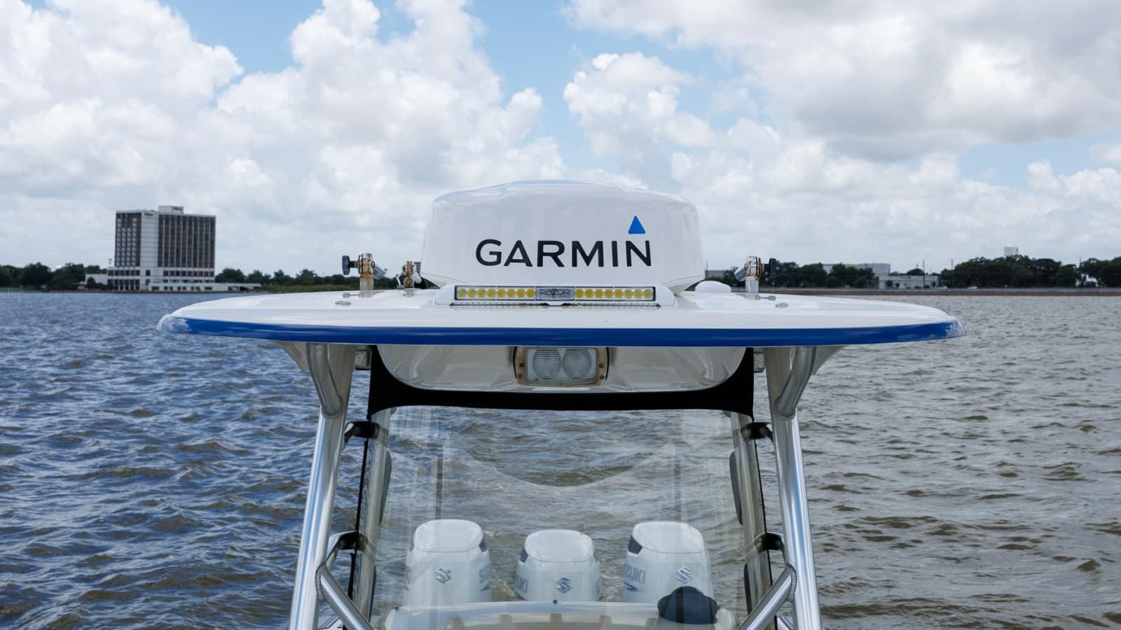 2005 Triton 351 Center Console - Photo 10
