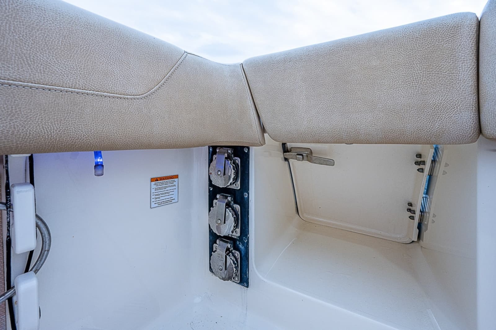 2018 Scout 355 LXF - Photo 49