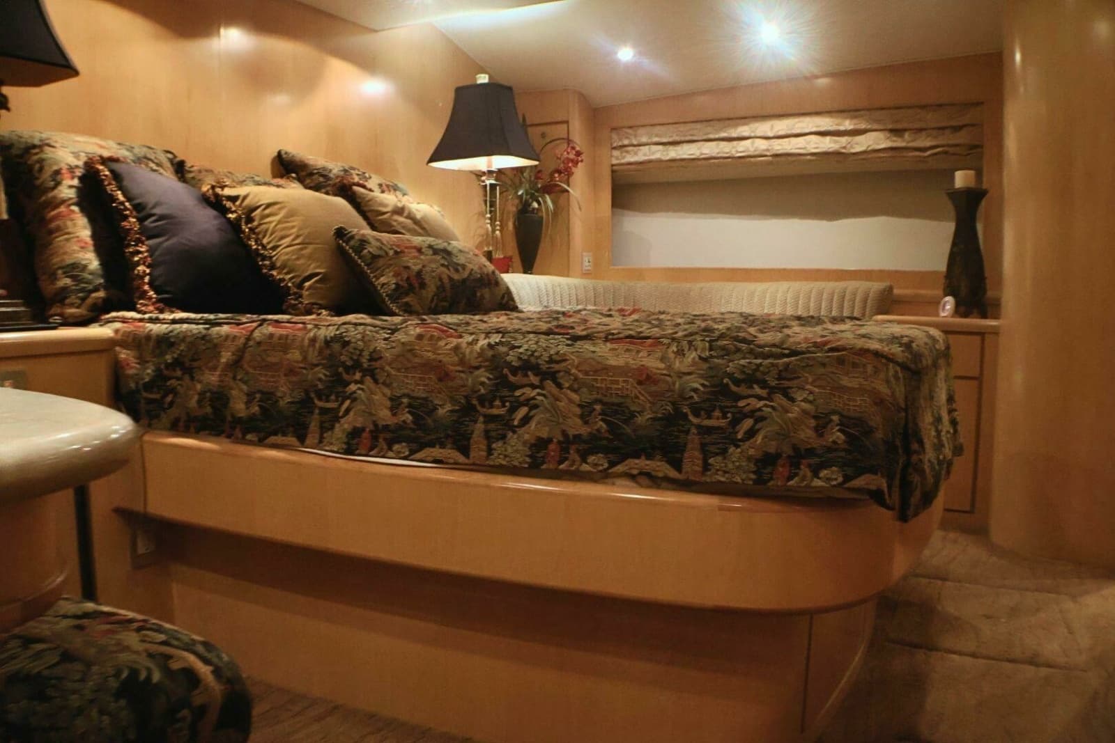 2001 Donzi 73 Sport Yacht - Photo 3