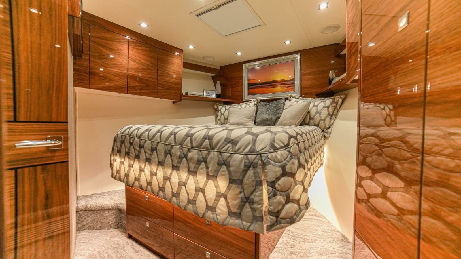 2023 Viking 72 Convertible - Photo 53