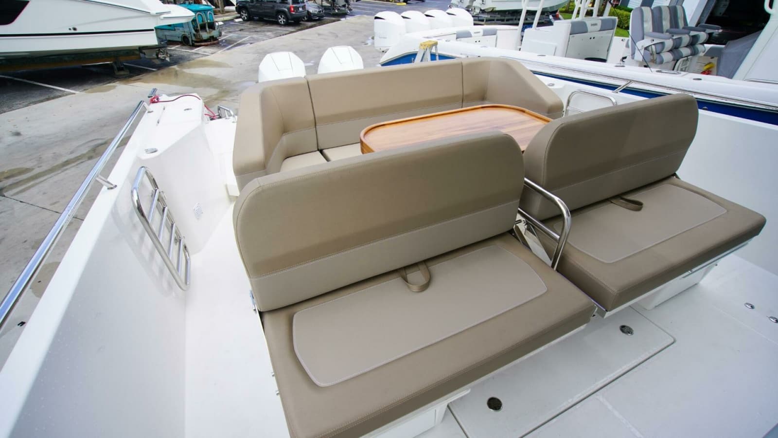 2024 Nimbus Tender 11 - Photo 13