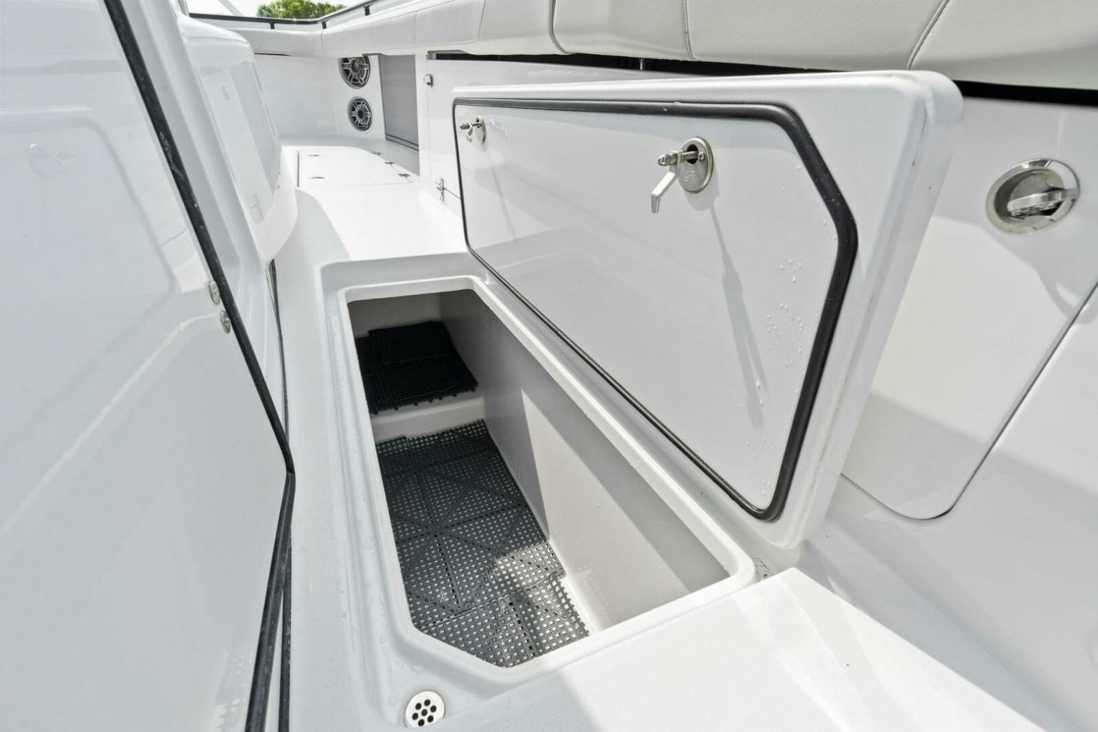 2022 Barker Boatworks 40 High Performance Cat - Photo 111