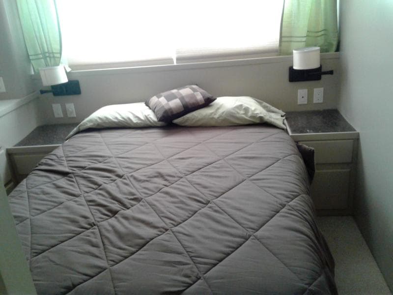 1991 Hatteras Cockpit Motor Yacht