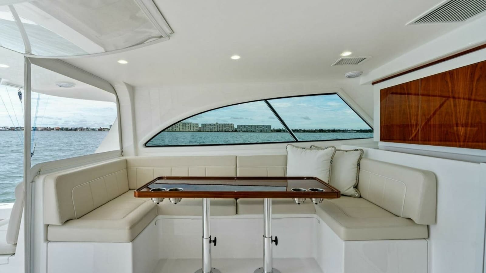 2021 Viking 46 Billfish - Photo 25