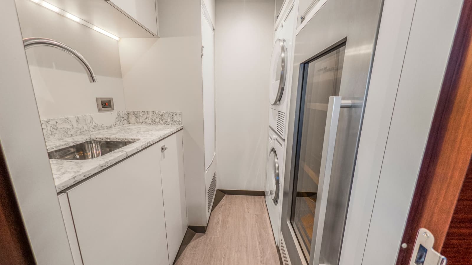 2024 Ocean Alexander 28E - Photo 49