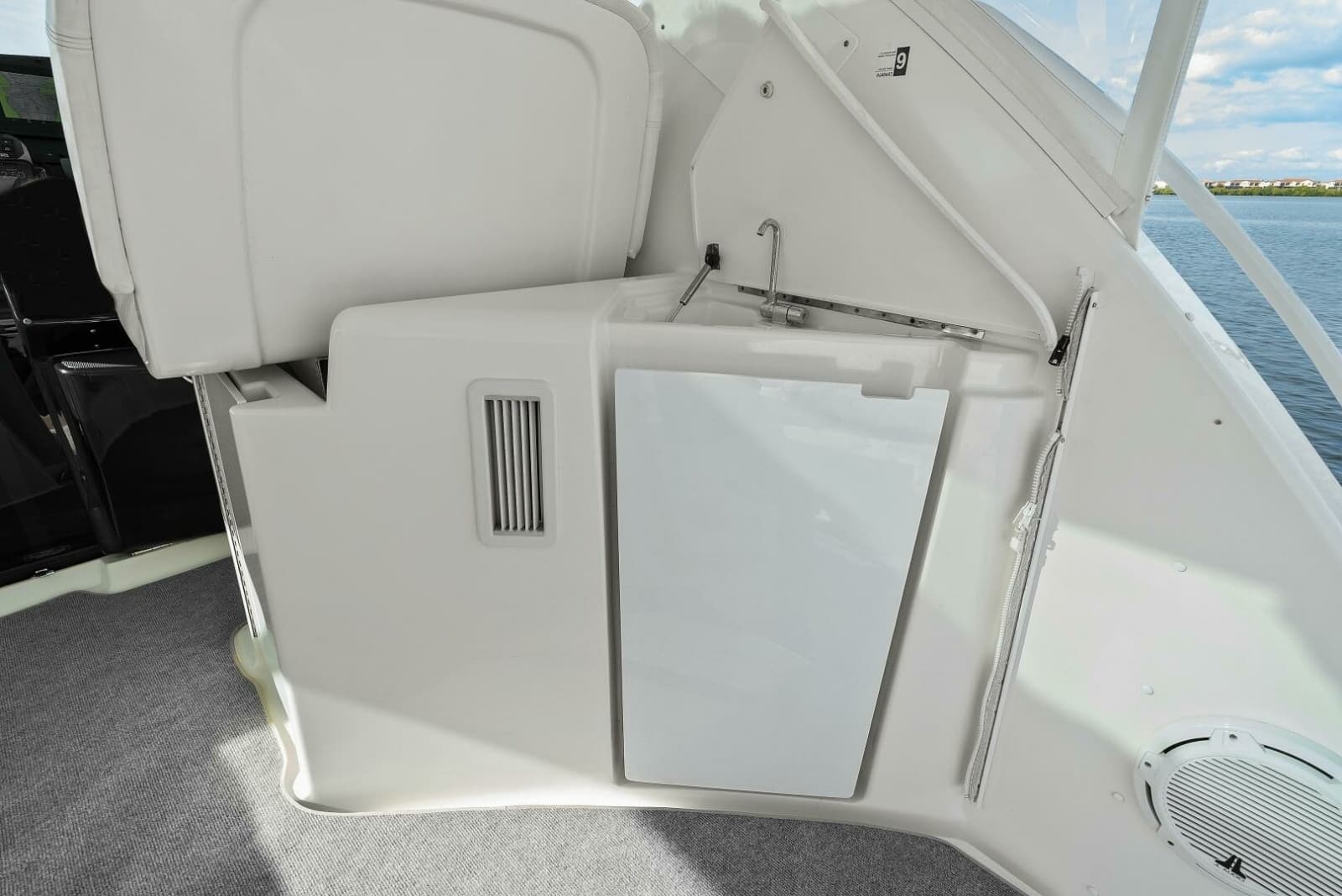 2007 Tiara Yachts 4300 Sovran - Photo 12