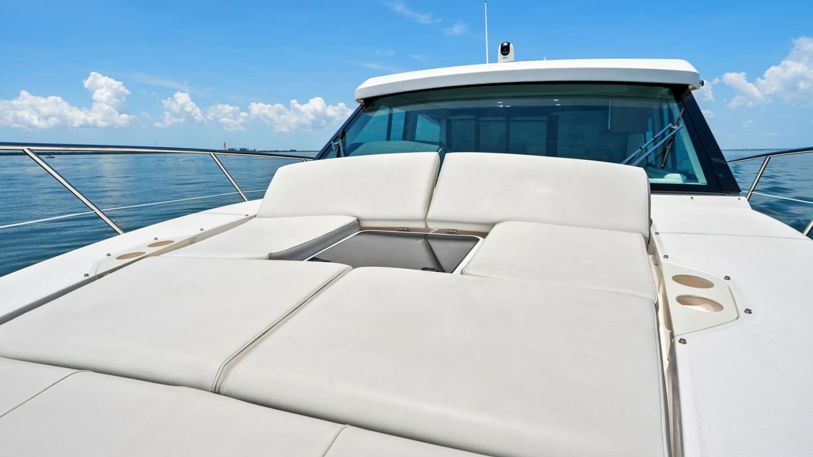 2025 Regal 38 XO - Photo 50