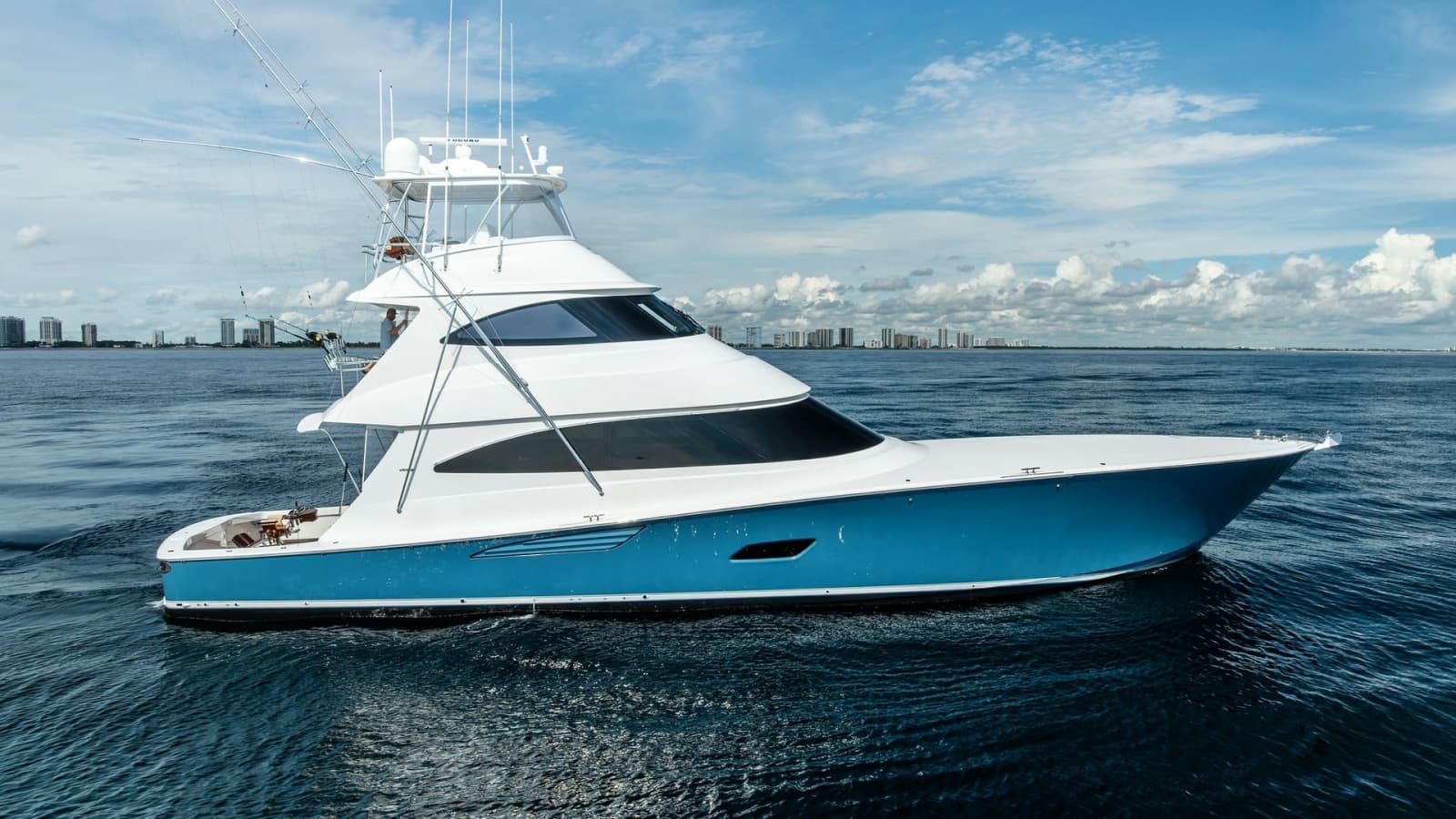 2017 Viking 80 Convertible - Photo 74
