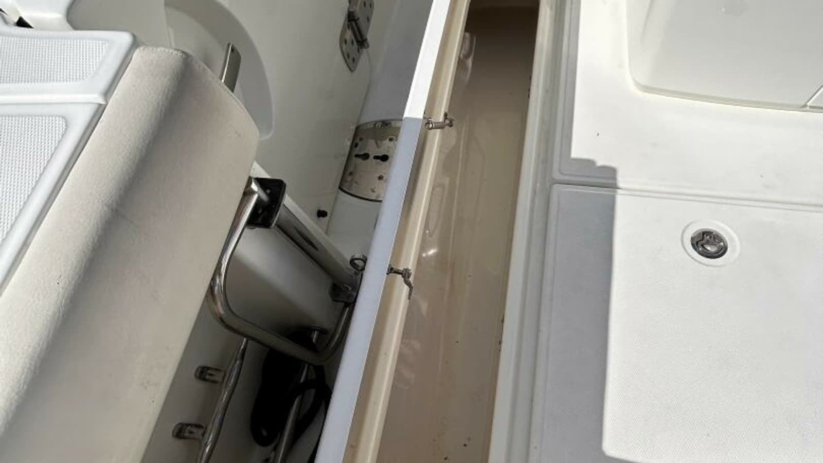 2017 Boston Whaler 330 Outrage - Photo 27