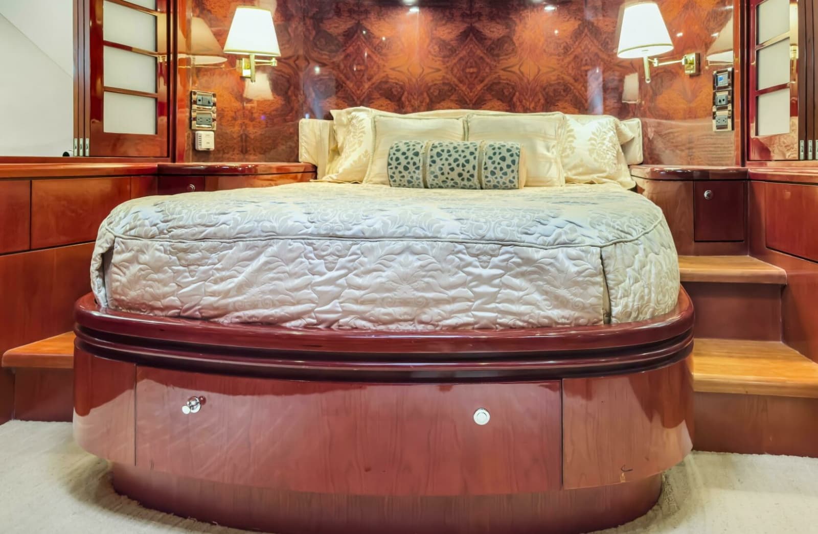 2005 Ocean Alexander 80 motoryacht - Photo 53