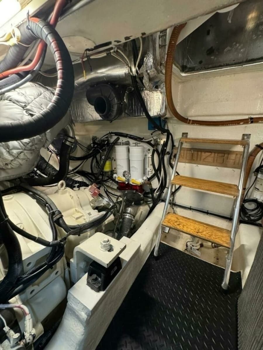 2002 Riviera 43 Flybridge - Photo 13