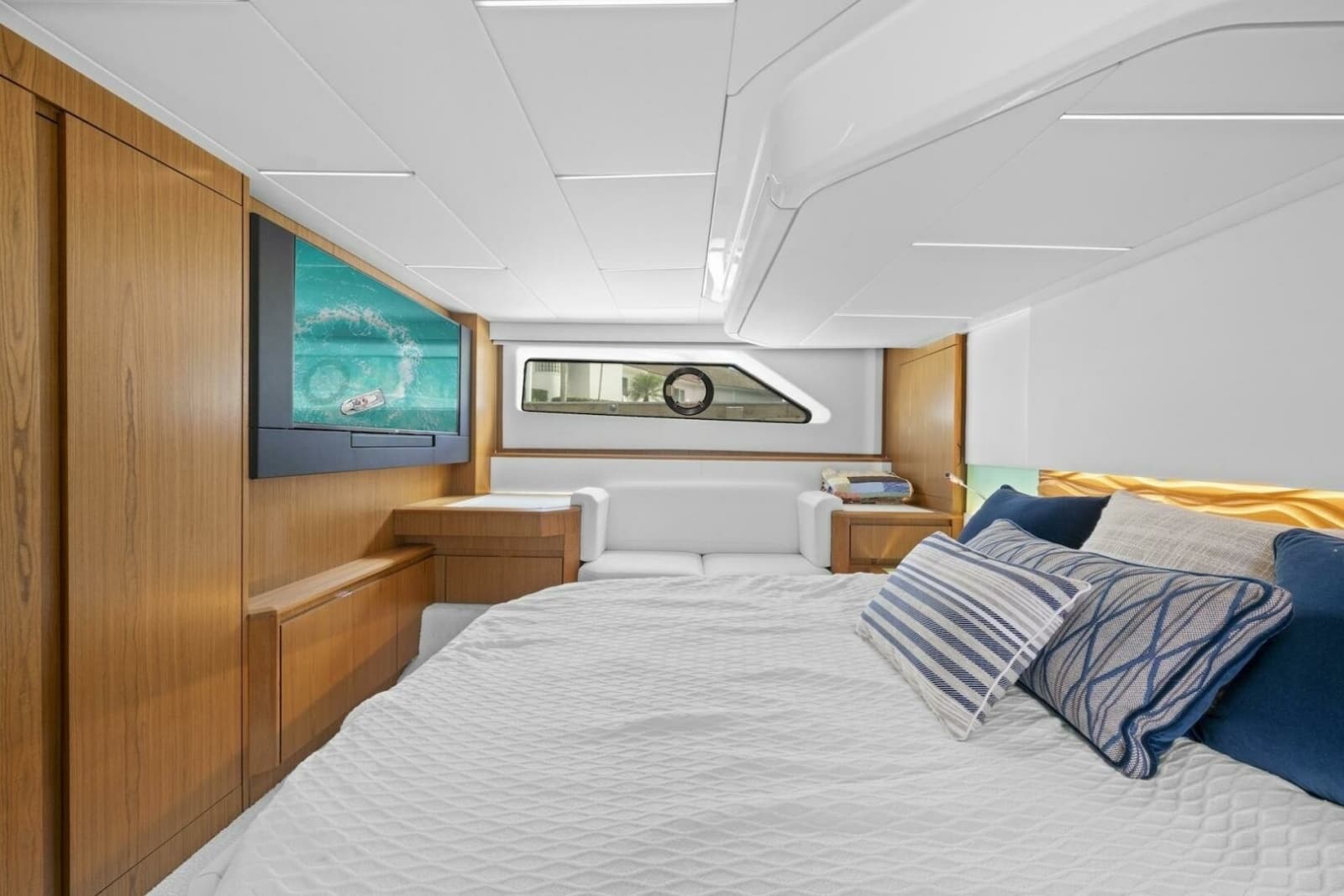 2023 Tiara Yachts EX 60 - Photo 67