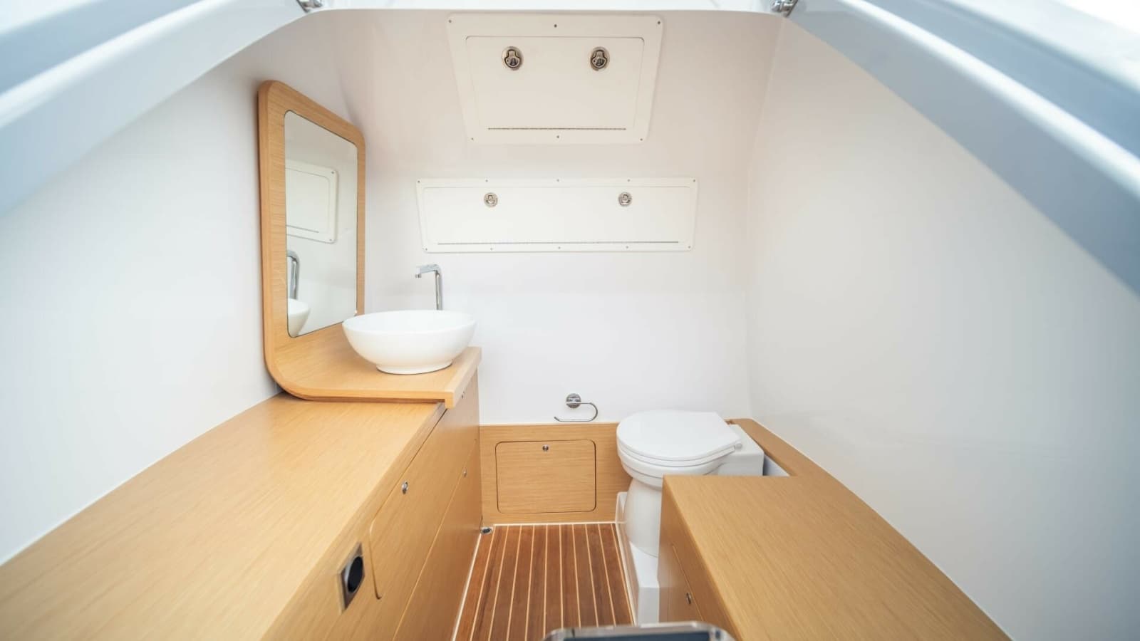 2025 Skipper 38 NC - Photo 3