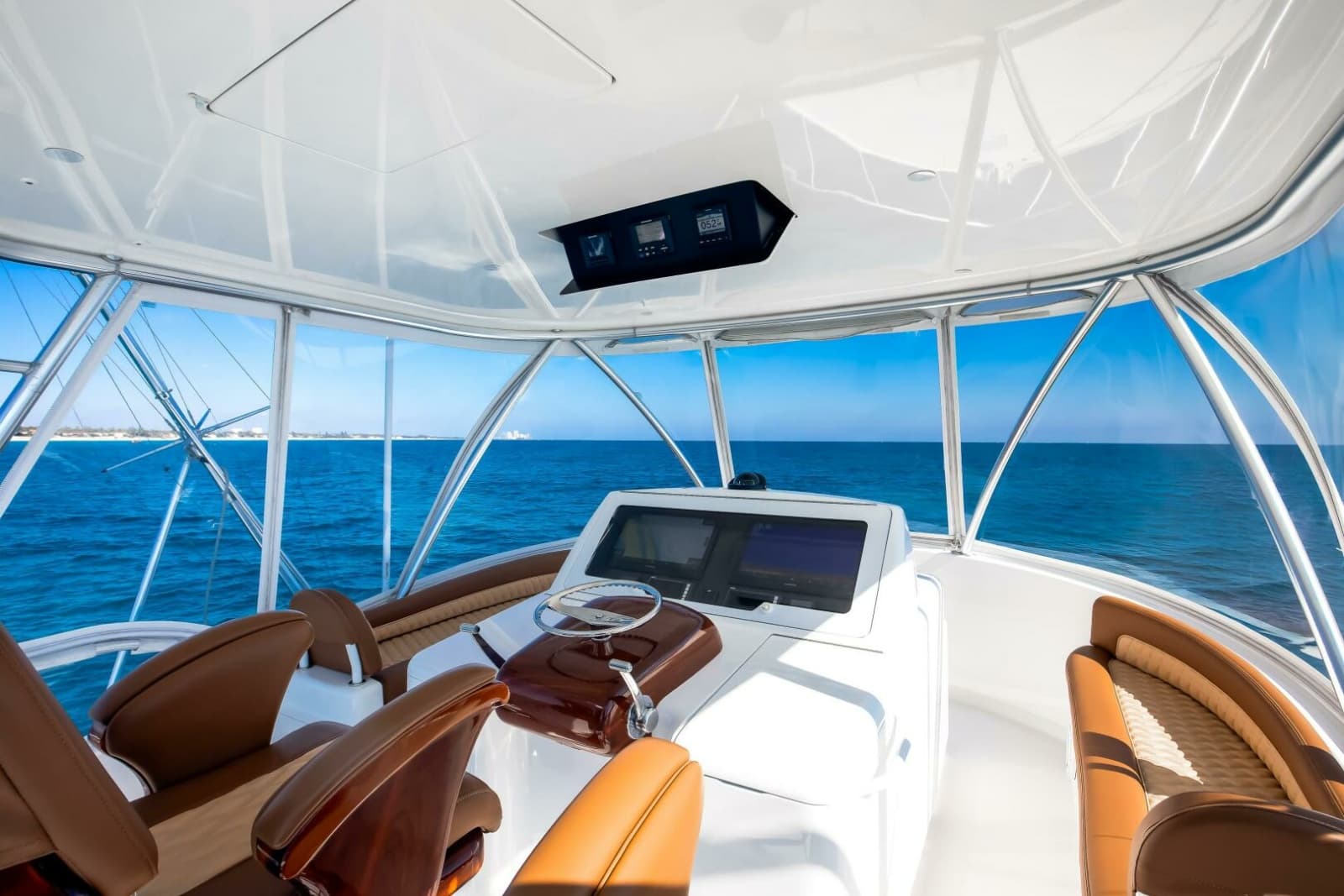 2018 Viking 48 Convertible - Photo 19
