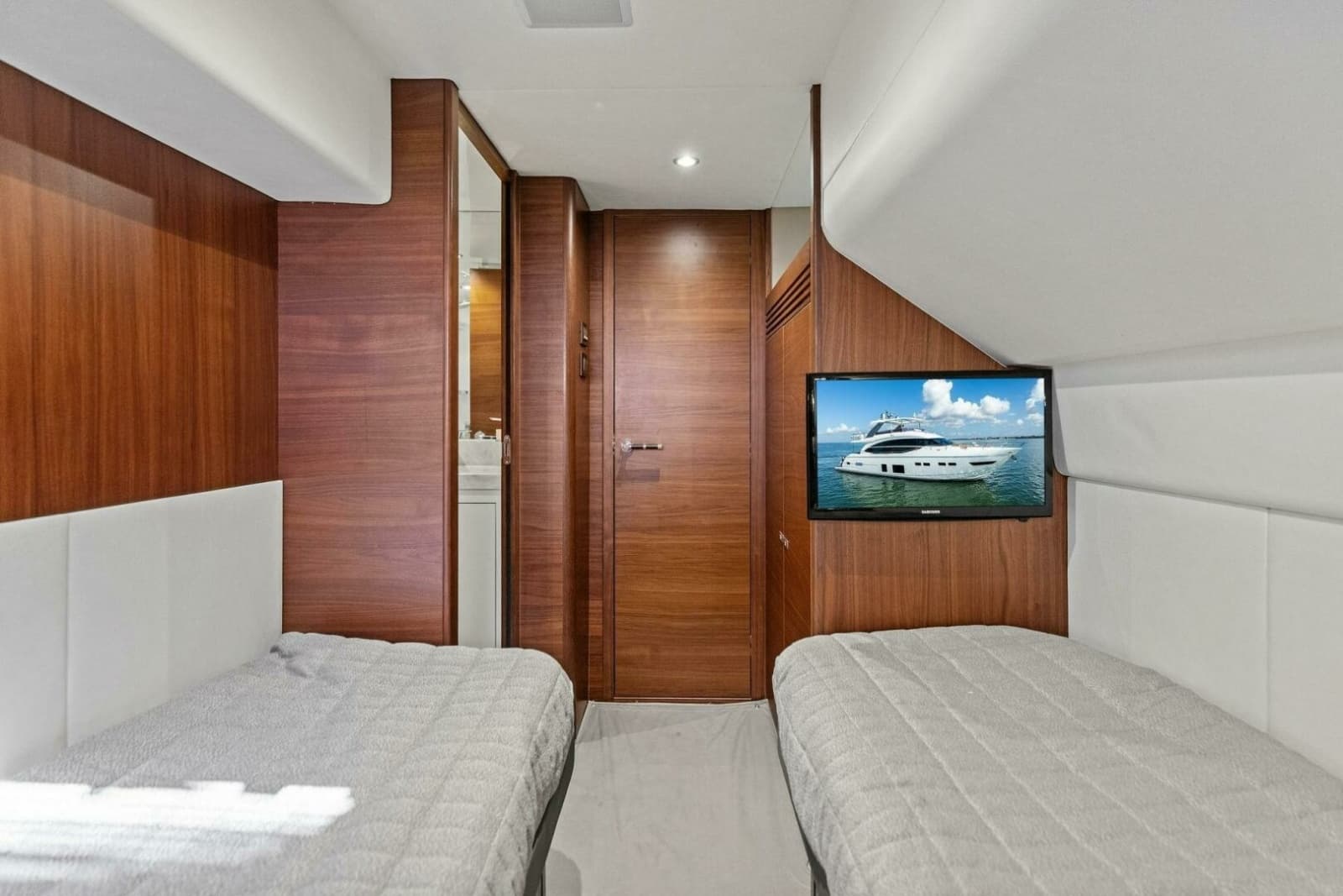 2018 Princess Y75 Motor Yacht - Photo 129