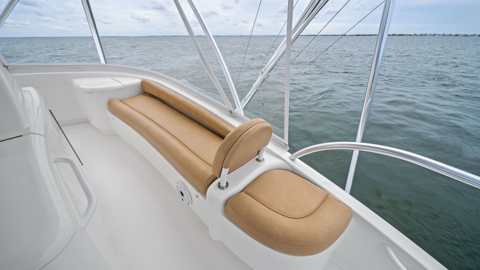 2013 Viking 55 Convertible - Photo 48