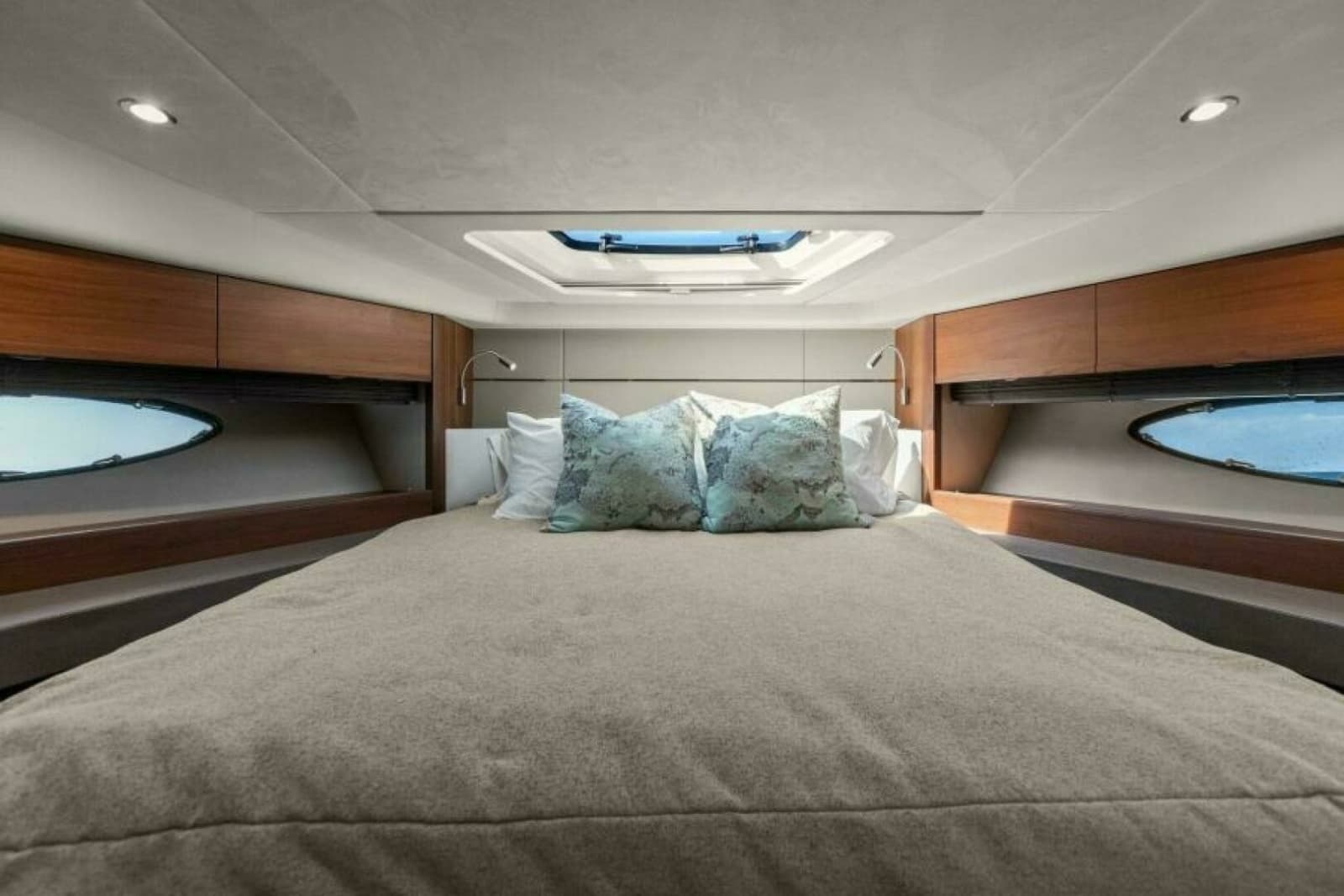 2016 Princess 60 Flybridge - Photo 42