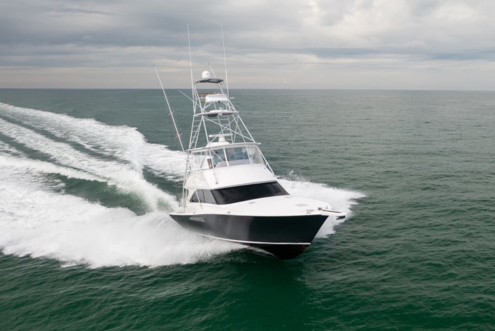 2003 Viking 45 Convertible - Photo 45