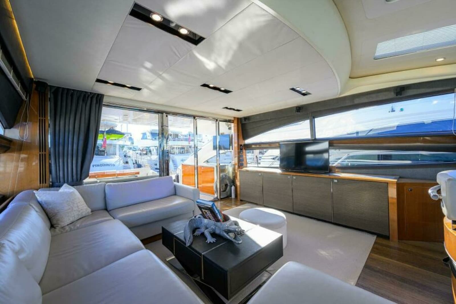2013 Princess V72 Express Yacht - Photo 14