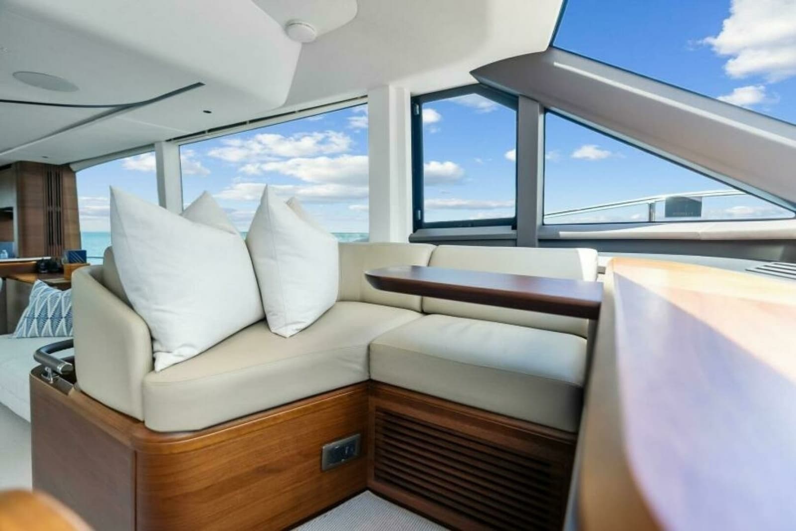 2024 Princess Y72 Motor Yacht - Photo 89